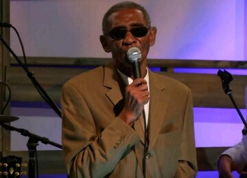 В США умер легендарный певец: биография и лучшие песни Роберта Найта