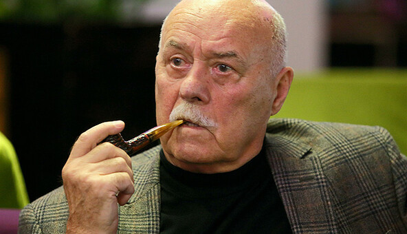 Это конкурс для жлобов: запрещенный в Украине режиссер возмутился участием России в Евровидении