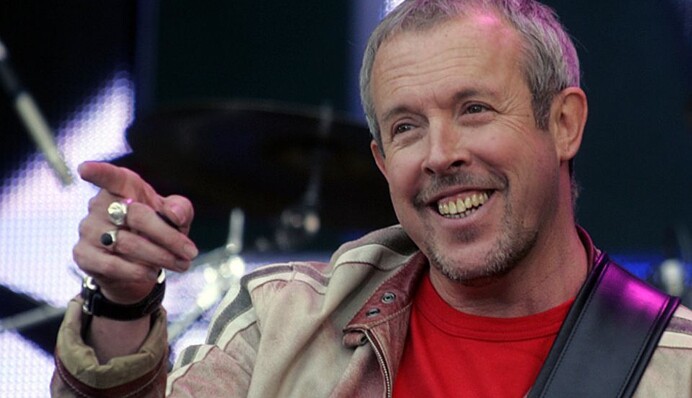 Макаревич объяснил, почему не берет в Украину клавишника-