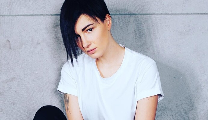 Десять тысяч пацанов погибли: Приходько возмутилась выступлением Лорак в Киеве