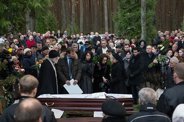 Появилось видео похорон Задорнова в Латвии