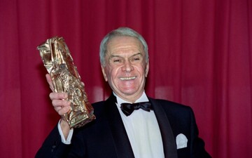 Умер звезда 