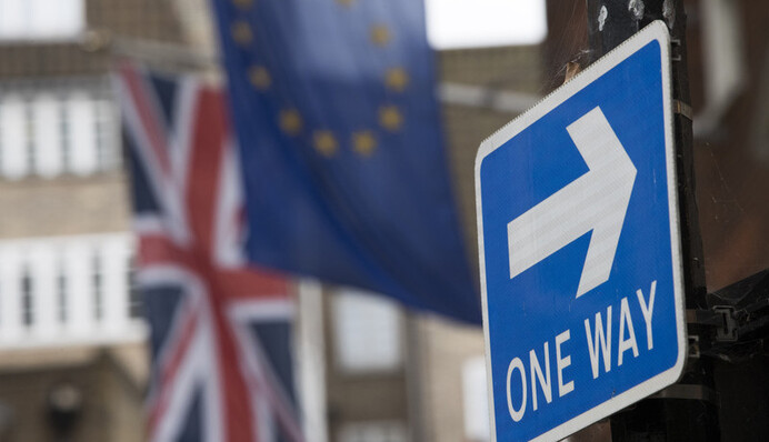 Европа перед угрозой хаоса: почему Британия не спешит с выходом из ЕС