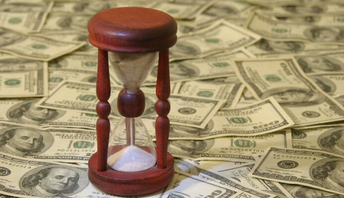 Давление на гривну: сколько будет стоить доллар к Новому году