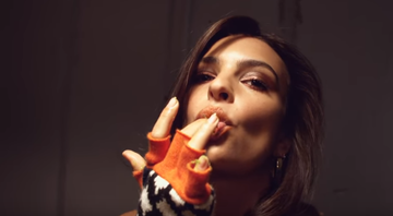 Эшли Грэм, Эмили Ратажковски и Кендалл Дженнер появились в знаменитом календаре Love Magazine: яркое видео