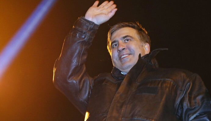 Виглядає так, що в Луценка вирішили умити руки: як суд звільняв Саакашвілі