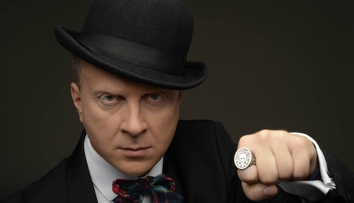 Известный шоумен устроил в Киеве голый протест: опубликованы видео