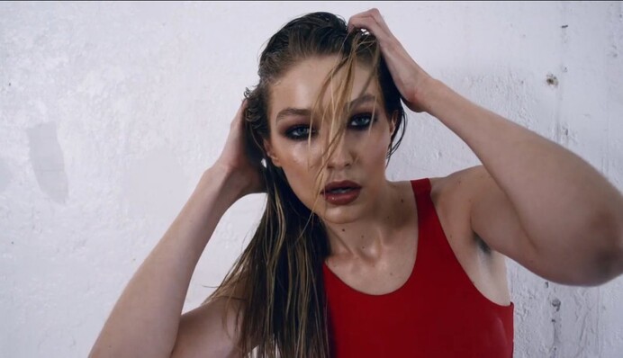 Хейли Болдуин и Джиджи Хадид снялись в откровенном видео для Love Magazine