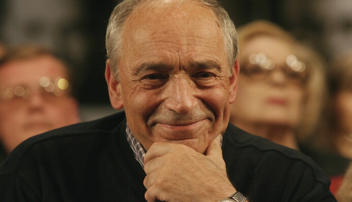 Знаменитого российского актера экстренно прооперировали