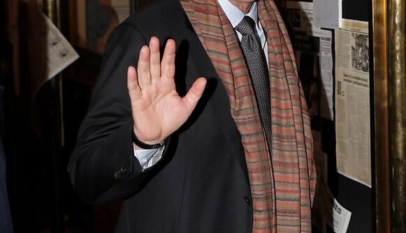 Вот это поворот: легендарный голливудский актер собрался жениться