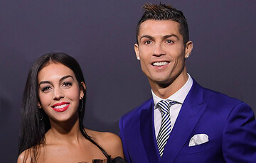 Вся семья в сборе: невеста Роналду порадовала новым фото