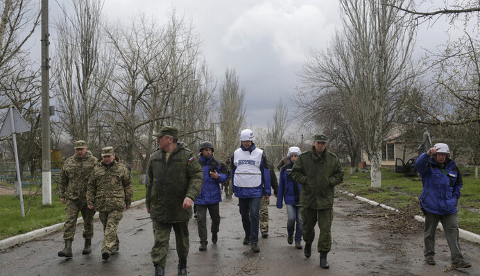 Россия выводит офицеров с Донбасса: три опасные цели Путина