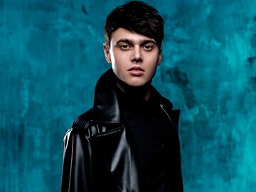 Поющий в России украинский певец отказался от участия в Евровидении