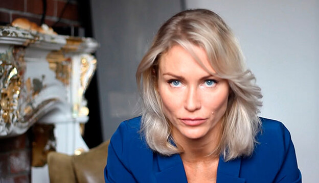 Соперница по выборам потроллила Путина новогодней песней о любви и Крыме: опубликовано видео