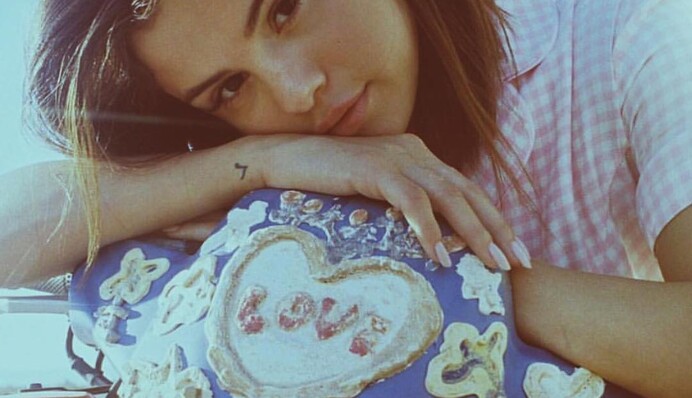 Тяжелобольная певица удалила почти всех друзей в Instagram