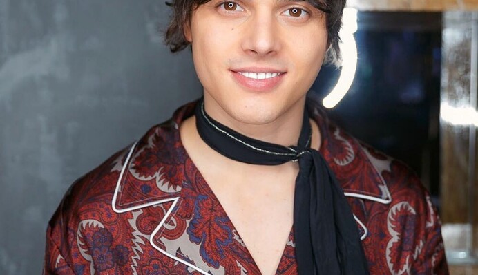 Украинский артист объяснил свое желание представлять другую страну на Евровидении-2018