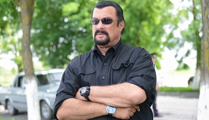 Известного голливудского актера снова обвинили в изнасиловании