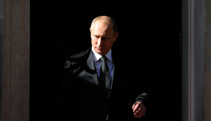 Сил наступати немає: Путін фіксує нову позицію щодо Криму та Донбасу