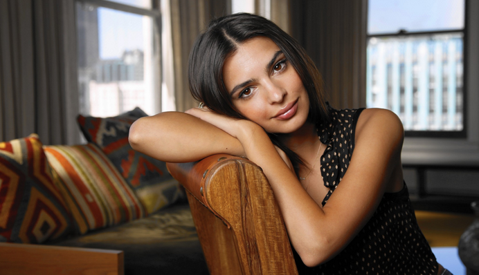 Рождение Венеры: известная модель полностью разделась для фото