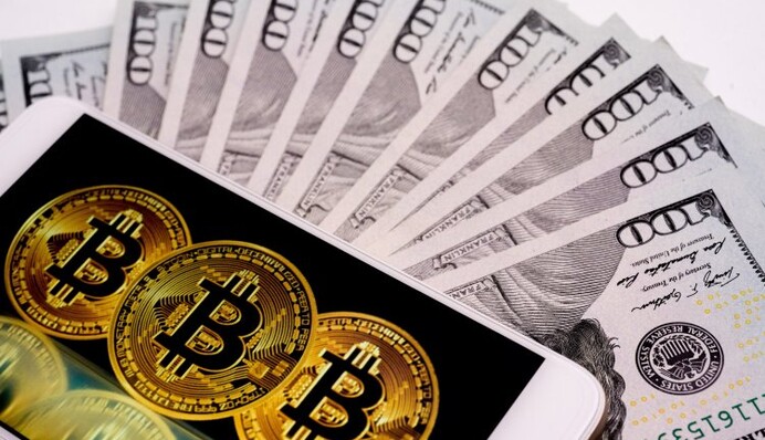 Власть Украины хочет взять под контроль биткоин: экономисты заговорили об абсурде