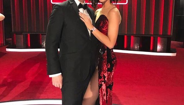 Скандальная Бузова отправилась на отдых с известным комиком: опубликованы фото и видео