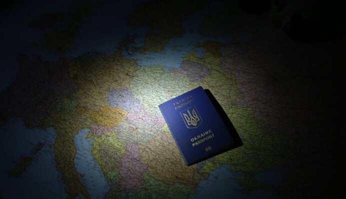 Забрать безвиз - крайняя мера, у Европы есть другие санкции для Украины - нардеп