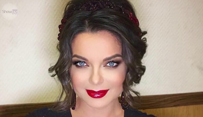 Гордость надо иметь: запрещенную в Украине певицу отчитали в сети