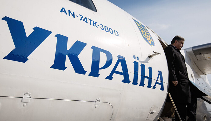 В Порошенка проблеми на Заході, а в Україні йому готують новий 