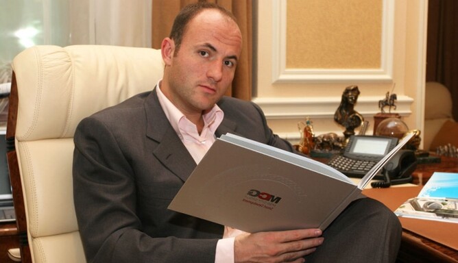 Разносторонний Фукс: на чем беглый олигарх из России зарабатывает в Украине