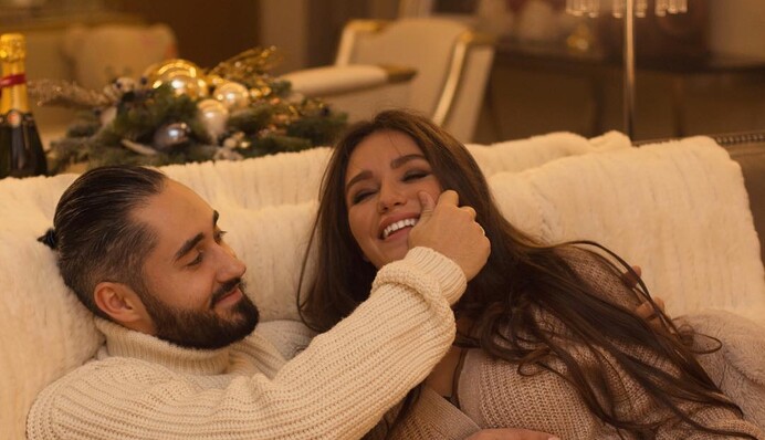 Жена-украинка известного российского рэпера родила первенца: опубликованы фото