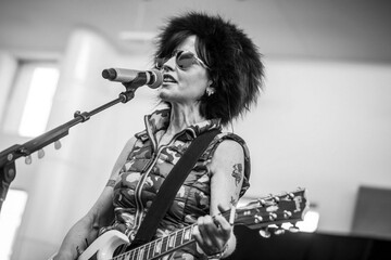 В Ирландии похоронили солистку The Cranberries: опубликованы фото и видео
