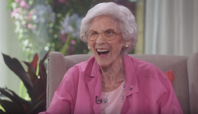 Умерла старейшая актриса Голливуда: фото и биография Конни Сойер