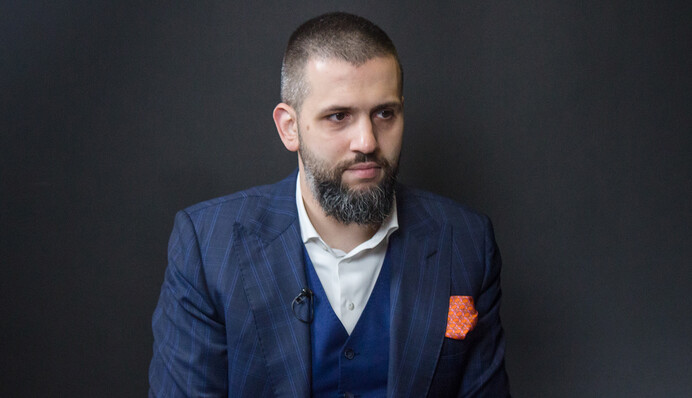 Мы ввели жесткие ограничения против 