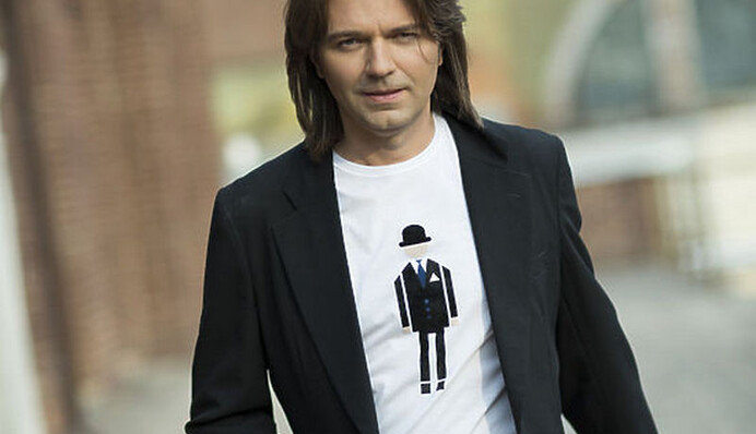 В сети появилось первое фото сына российского певца от суррогатной матери