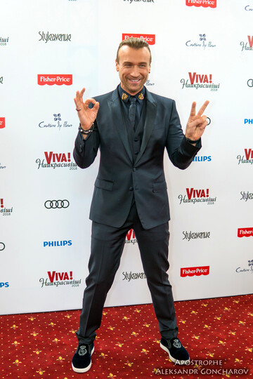 Красная дорожка VIVA! Самые красивые-2018: эксклюзивные фото