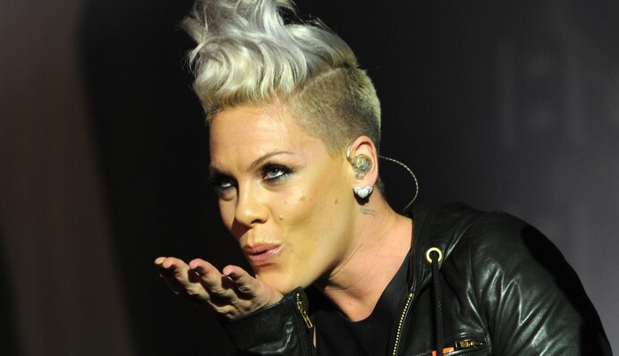 Украинка сняла клип для известной британской певицы: опубликовано видео