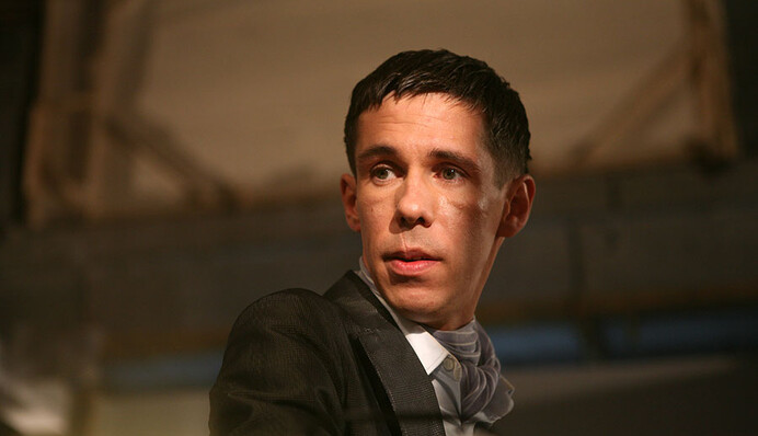 Российский певец снял пародию на клип Лободы с Паниным в главной роли: опубликовано видео