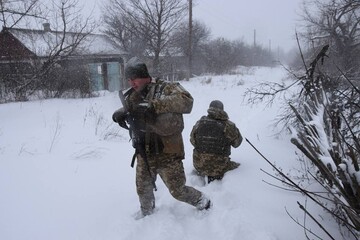 "Повзучий наступ": як Україна забирає своє на Донбасі