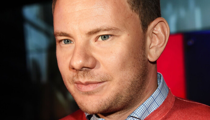 В сети появились фото и видео жестоко избитого диджея из 