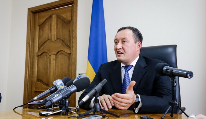 Кто разваливает дело 