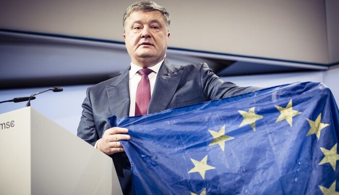 У Порошенко кризис жанра, а судьбу Донбасса решают две страны