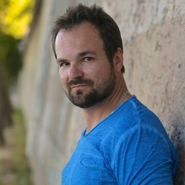 Победивший рак украинский музыкант прокомментировал свой переезд в другую страну