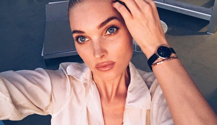 Знаменитая топ-модель порадовала поклонников голым фото