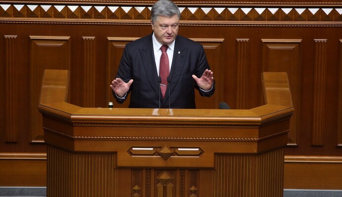 Порошенко может устроить 