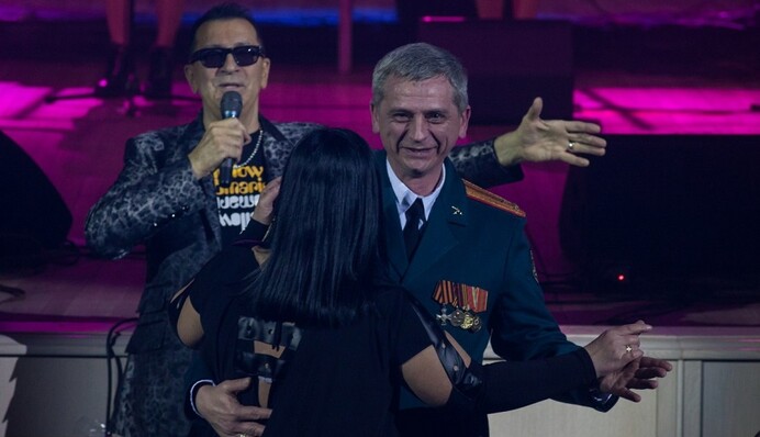 Российские звезды приехали на Донбасс 