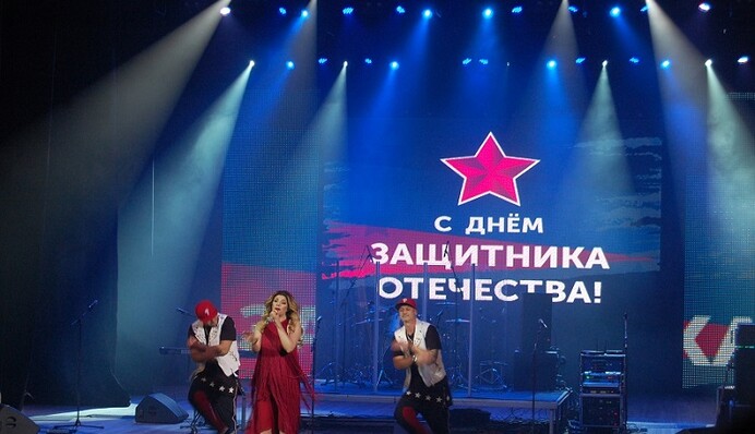 Развлекавшая боевиков на Донбассе российская певица попала в 