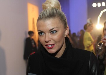 Дочь знаменитого футбольного тренера ждет второго ребенка