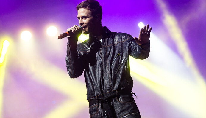 Украинский певец собрался в мировой тур: опубликовано видео