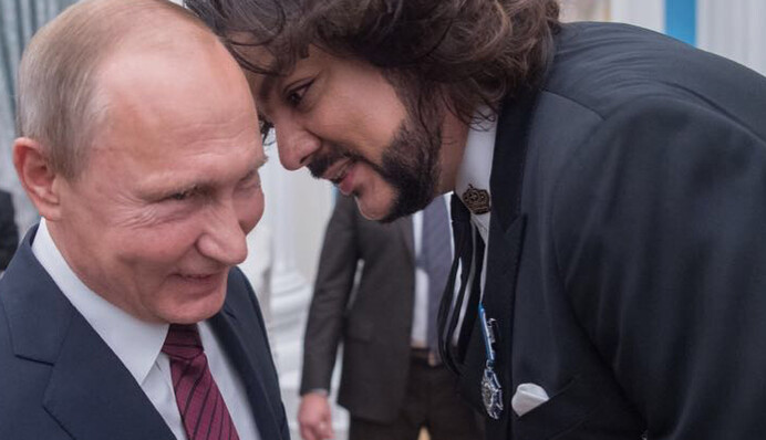 Слон и моська: 