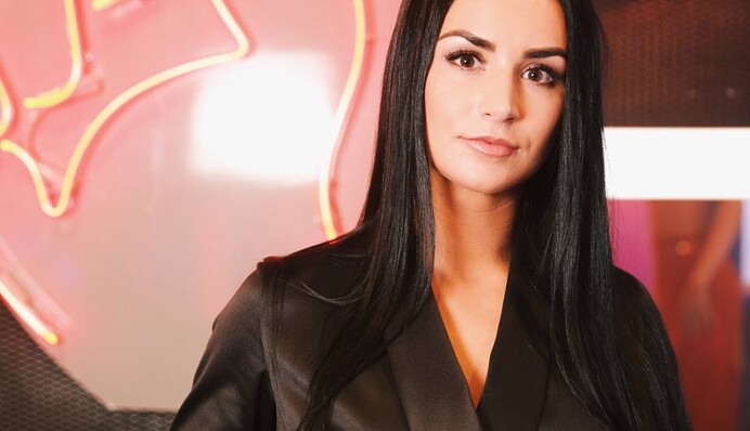 Дочь легендарного композитора восхитила выступлением на 